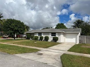 10153 Windtree Ln N, Boca Raton, FL 33428