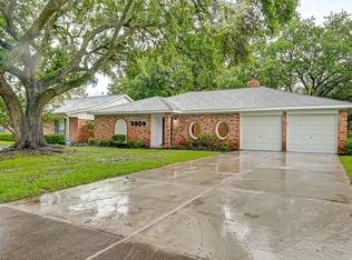 5809 Willowbend Blvd, Houston, TX 77096