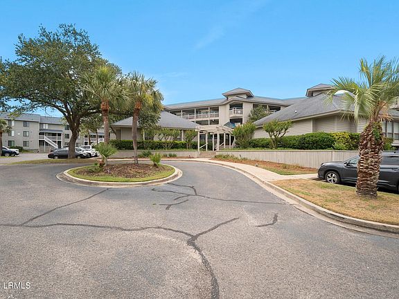 2nd image of 2 Harbor Island Drive #L305
