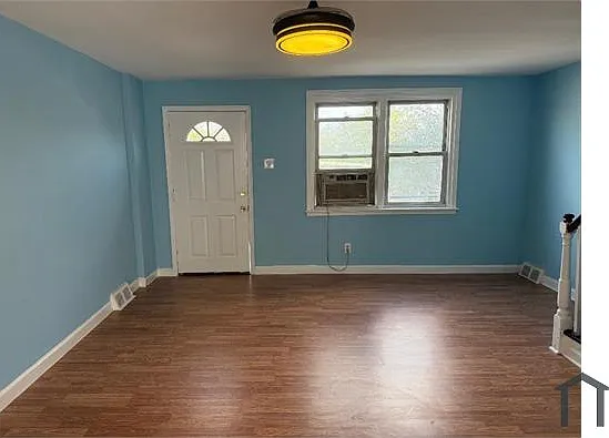 5150 Penn St — Photo 4