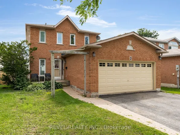 7 Penton Dr, Barrie, ON L4N 7A3