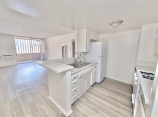 7445 Vineland Ave APT 10, Sun Valley, CA 91352