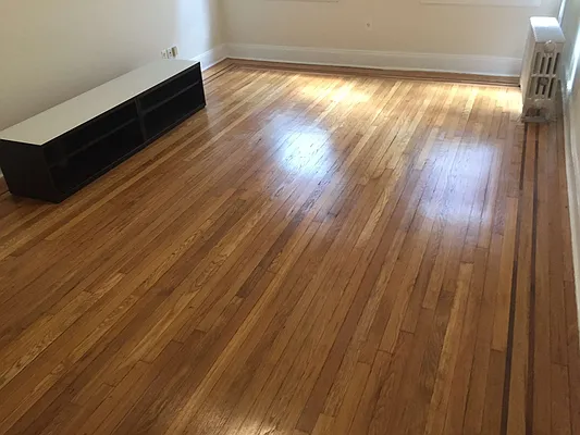 Rented by Metroline Realty | media 31