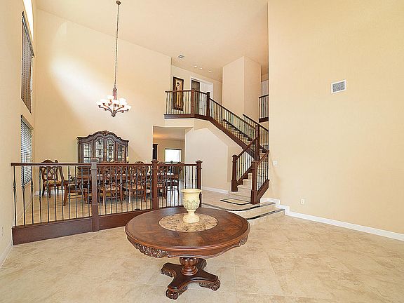 Home For Sale In Canyon Isles