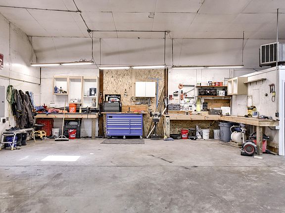 5th image of 3128 Austin Ave