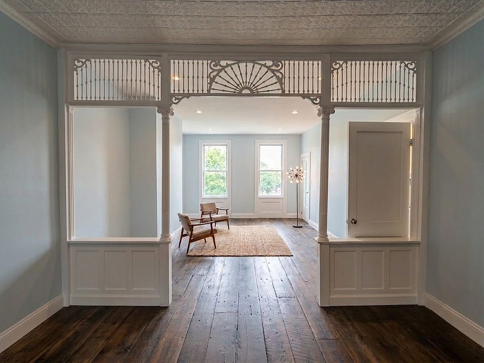 1st image of 423 Metropolitan Ave Floor 3