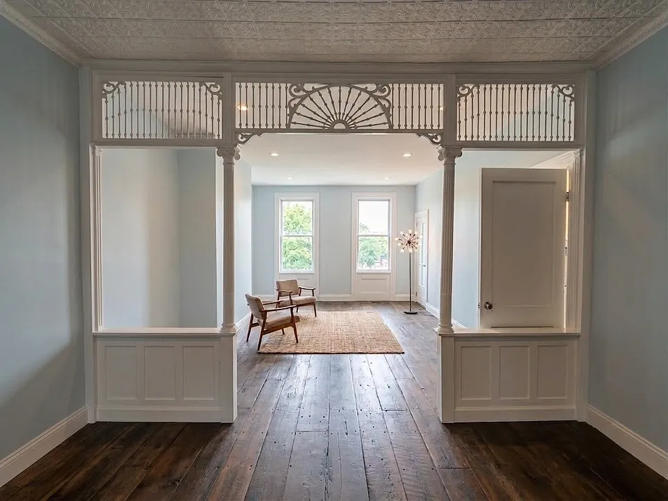 423 Metropolitan Ave #3