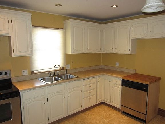 5th image of 1730 Longyear Ave