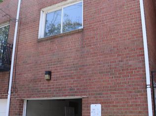 236 Moore St, Philadelphia, PA 19148
