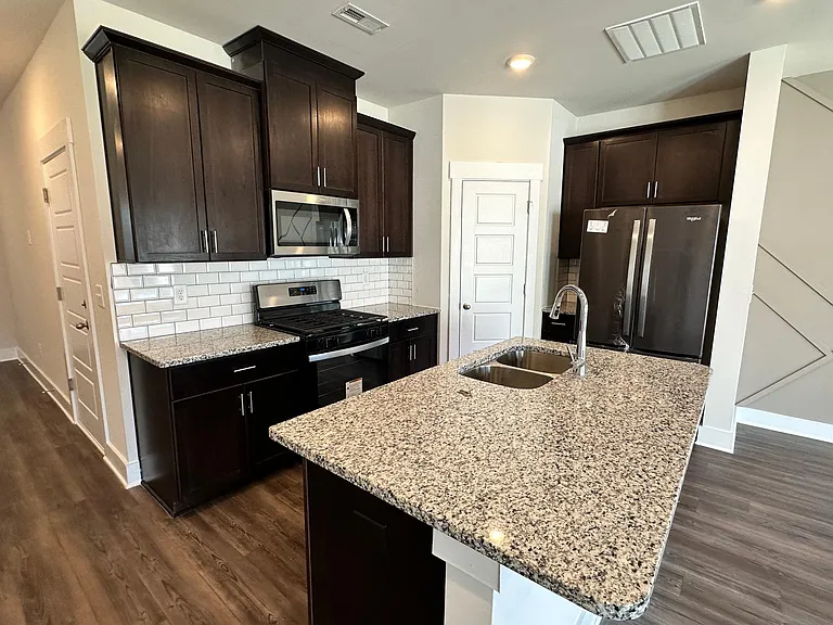 616 Millwright Way — Photo 5