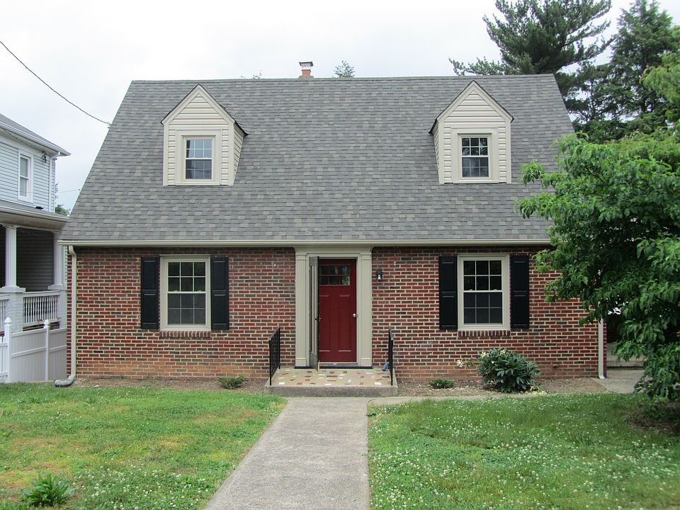 1st image of 404 Cedar Ave