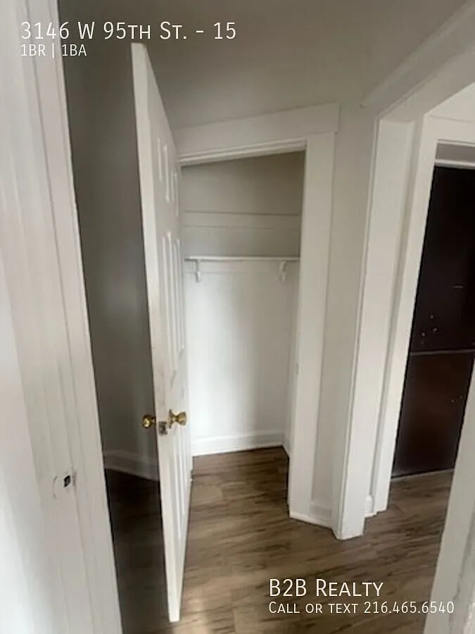 Charming 1-Bedroom Property in Prime Location with Move-in Special of $200 discount on Second mon... — Photo 3