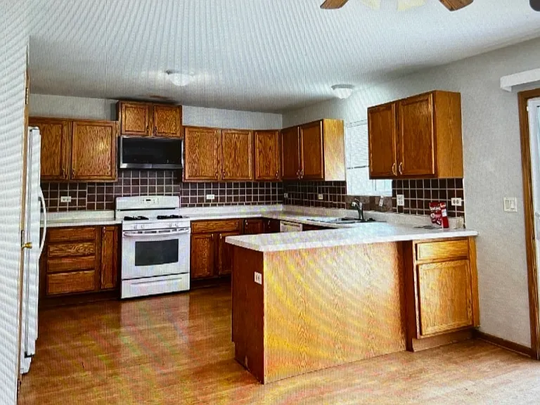4447 W Lawn Ave — Photo 4