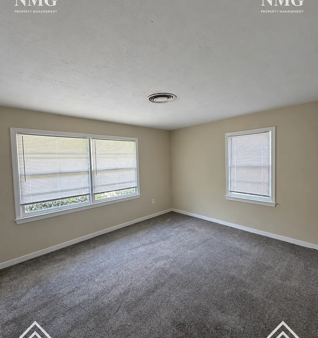 215 Wildwood Terrace - 1 — Photo 3