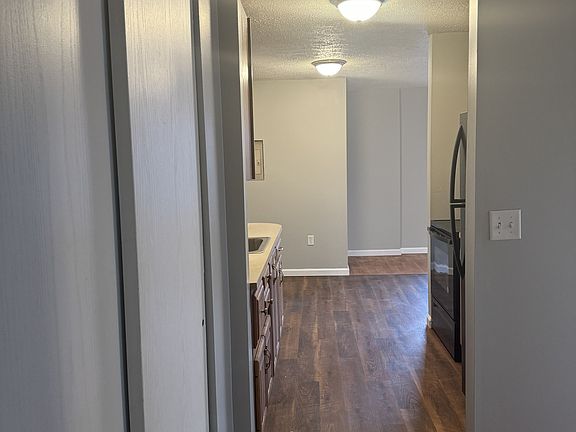3rd image of 5501 Babcock Blvd APT 6
