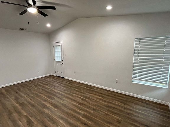 3rd image of 8433 Dixon Ridge Dr #2B-2BA-1100SQFT