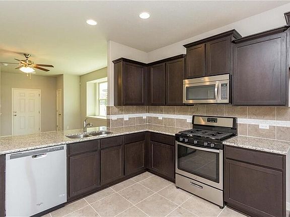 2nd image of 425 S Brook Dr