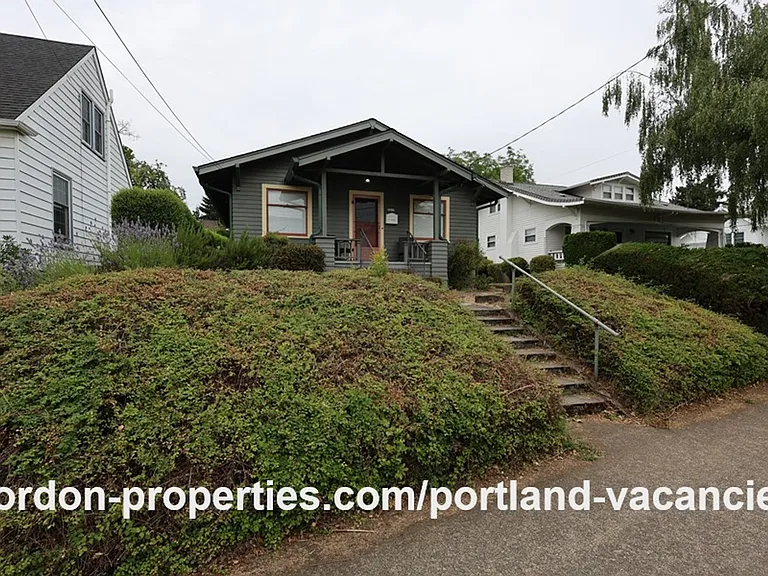 3815 SE 11th Ave — Photo 3