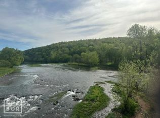 9 Ridge Rd, Hardy, AR 72542