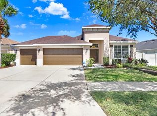 11137 Wembley Landing Dr, Lithia, FL 33547