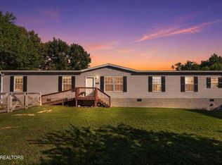 8802 Trout Rd, Mascot, TN 37806