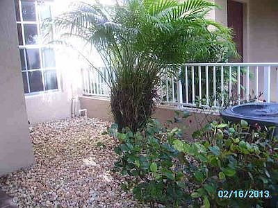 2nd image of 3525 Lakeside Dr