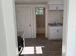 17 Calumet Pl, Buffalo, NY 14207