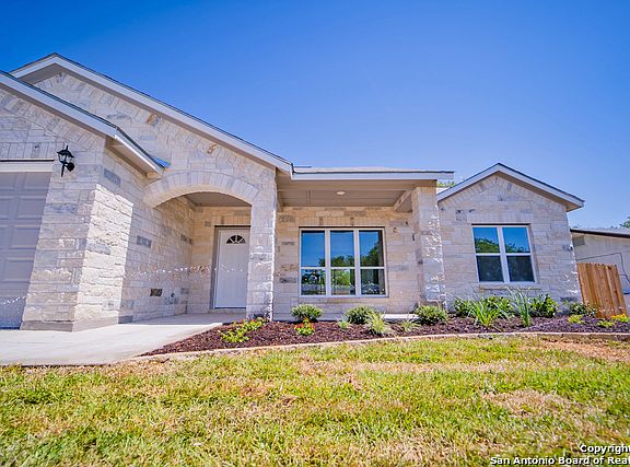 3rd image of 7403 Brook Valley Dr