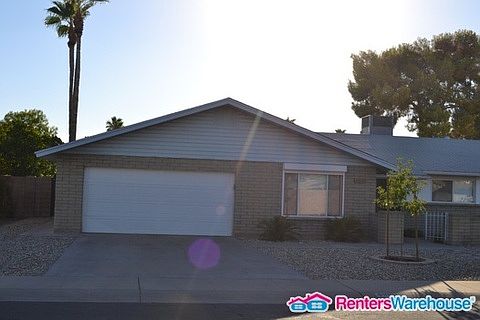 2nd image of 4916 S Clark Dr