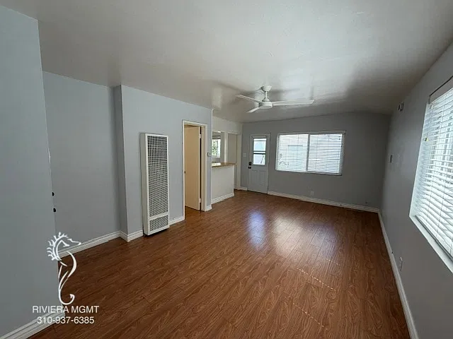 Studio, 350 sqft, $3,250 — Photo 3