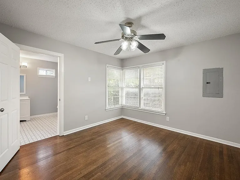 3504 Rogers Ave — Photo 7