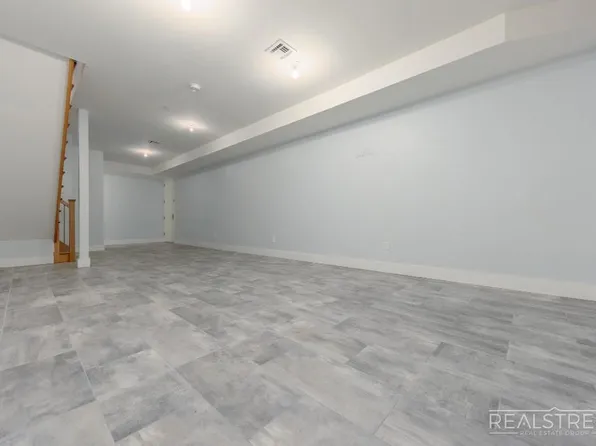 1135 Saint Mark's Avenue image 7 of 10