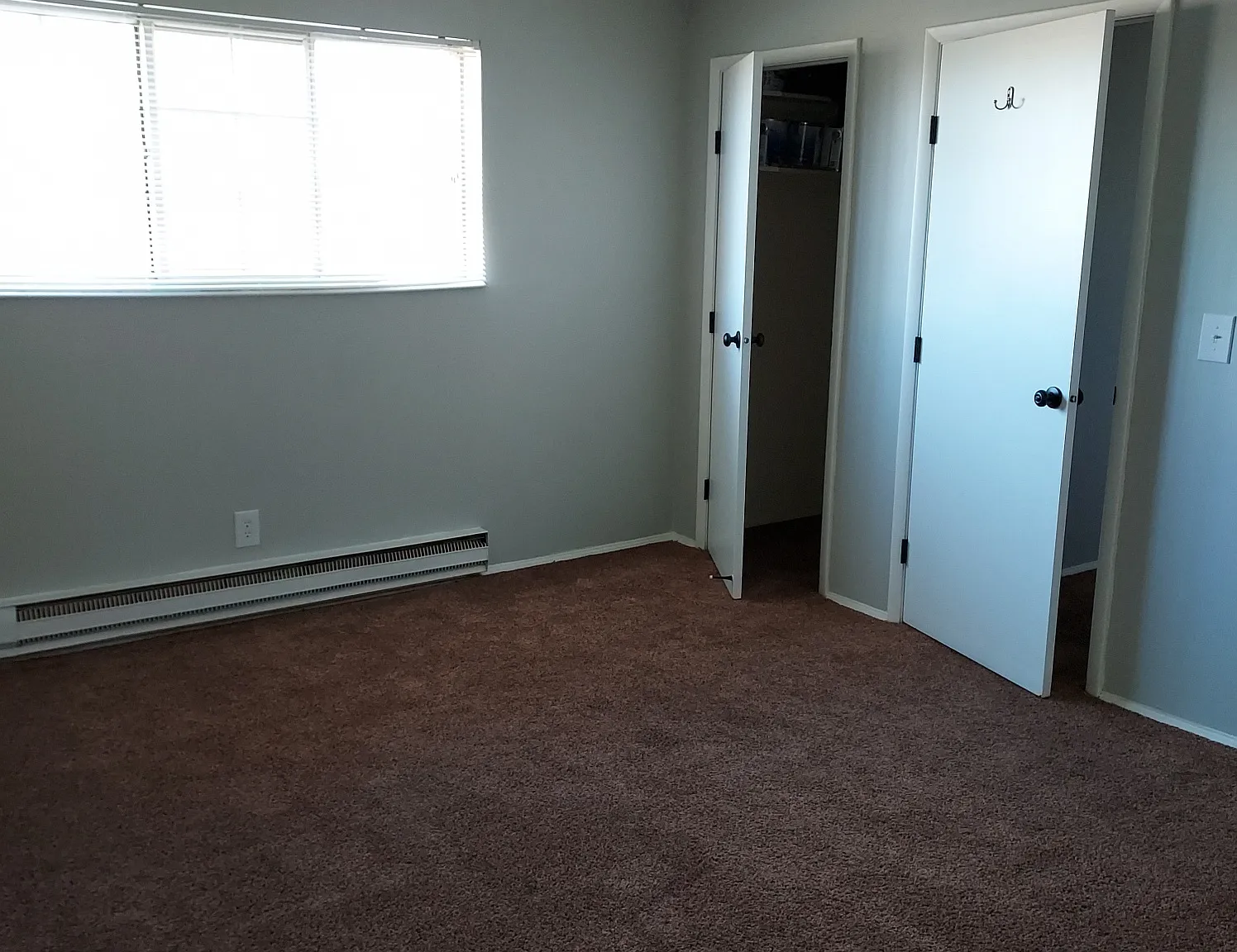 Alexandria Apts — Photo 4