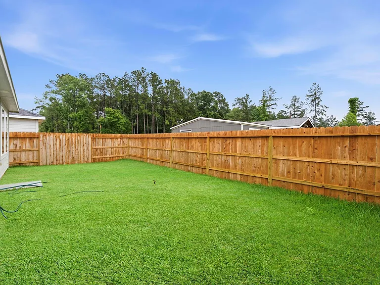 18716 Loom Dr — Photo 27