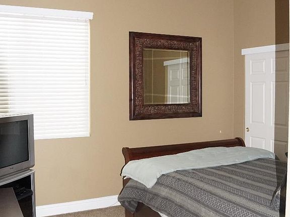 3rd image of 4306 Lakebreeze Dr