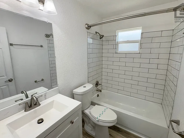 4933 E Willetta St — Photo 15