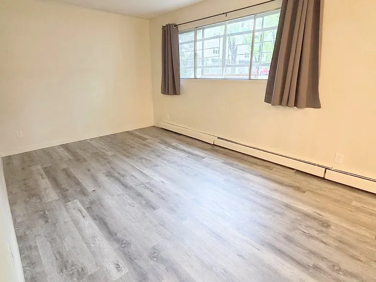 10045 83rd Ave NW — Photo 36