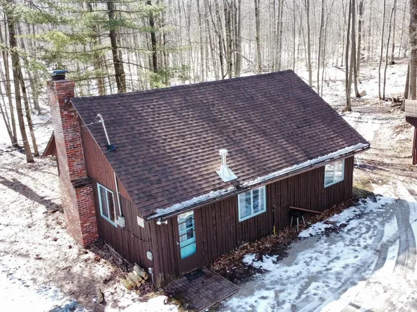 12523 90th Ave, Evart, MI 49631