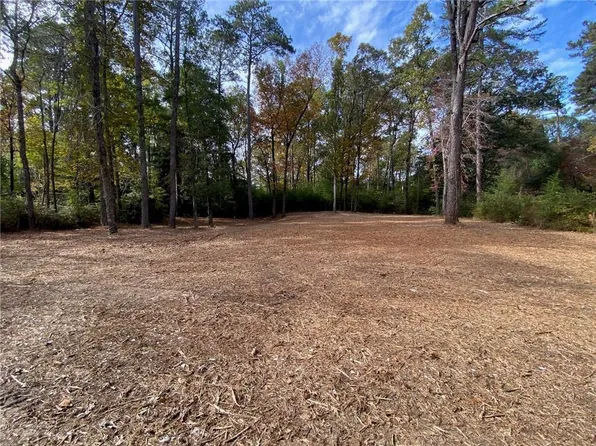 135 Northwood Dr, Pineville, LA 71360