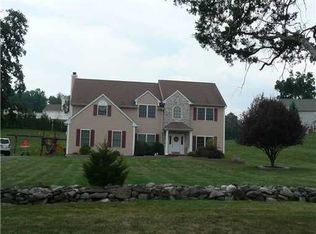 5 Colonial Dr, Goshen, NY 10924