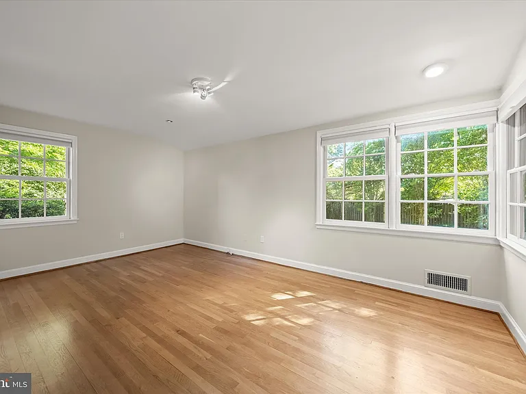 5104 Scarsdale Rd — Photo 24