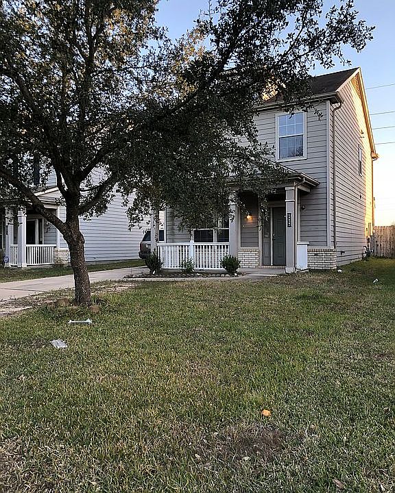 1st image of 18827 Sandelford Dr