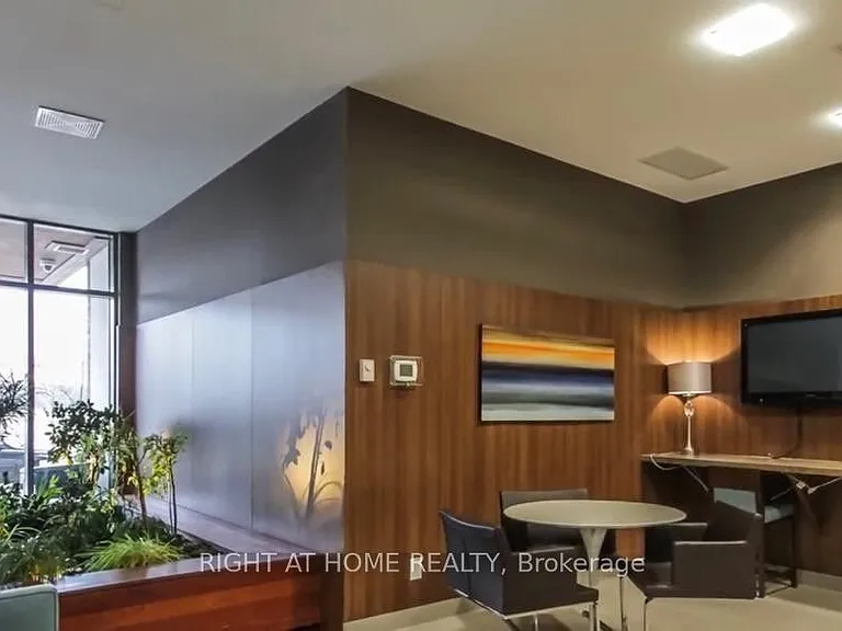 260 Sackville St #510 — Photo 26