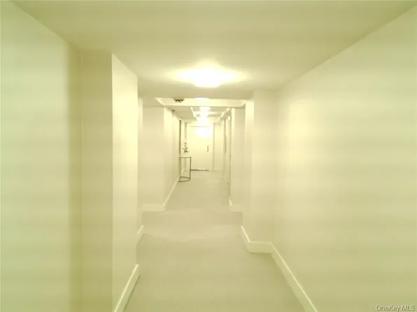 200 East 66th Street image 3 of 20