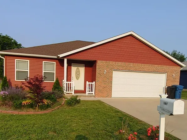 1407 Dew Drop Dr, Marion, IL 62959