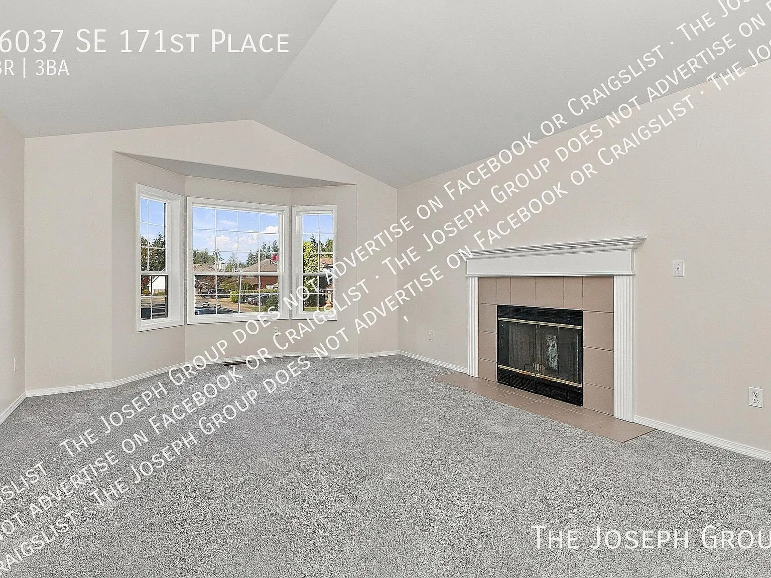 Comfort & Charm 3 Bedroom Home in Renton! — Photo 2