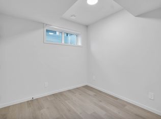 8219 227th St NW #B, Edmonton, AB T5T 4N5