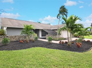 2517 Kings Lake Blvd, Naples, FL 34112