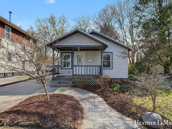 110 Graceland St NE, Grand Rapids, MI 49505