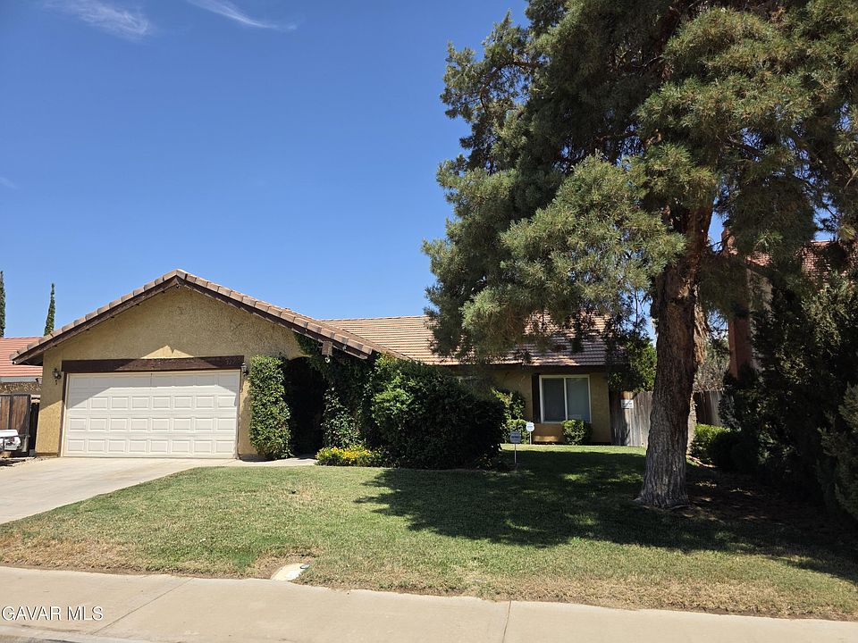 1st image of 527 Curve Cir